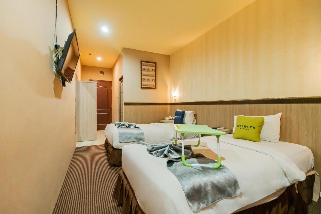 Urbanview Hotel Best Skip Палембанг Экстерьер фото