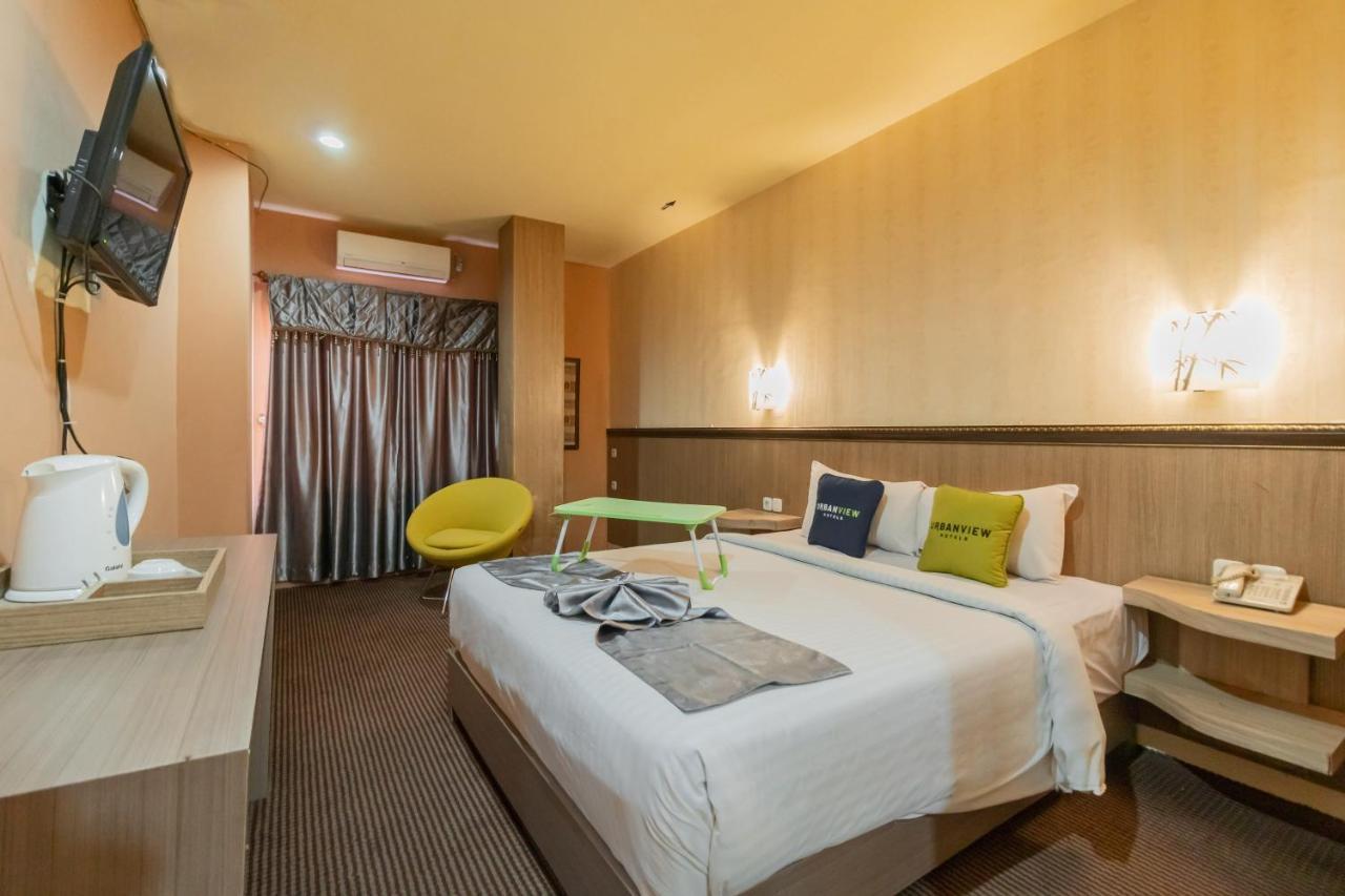 Urbanview Hotel Best Skip Палембанг Экстерьер фото